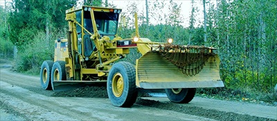 road grader, snow clearing, Indian Isle Construction, sunhsine coast, bc, pender harbour